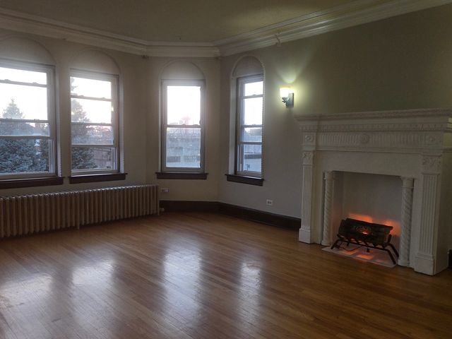 3141 N LUNA Avenue 2, Chicago, IL 60634