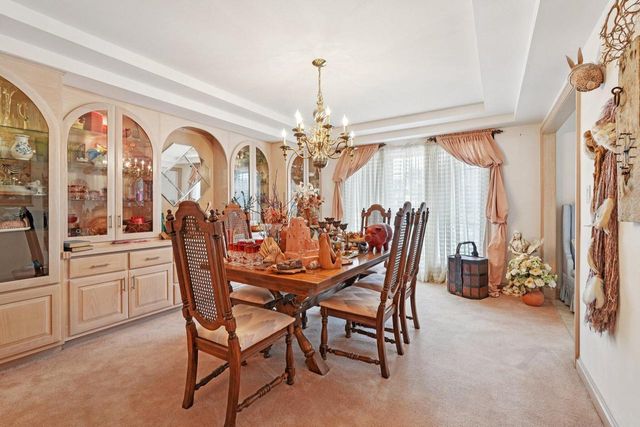 4555 Edington LANE, Brookfield, WI 53045