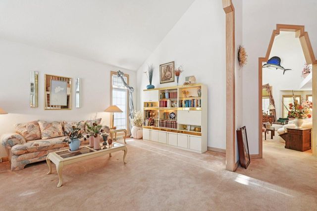 4555 Edington LANE, Brookfield, WI 53045