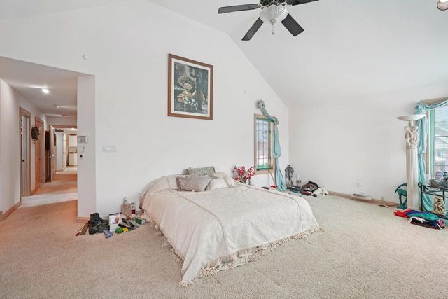 4555 Edington LANE, Brookfield, WI 53045