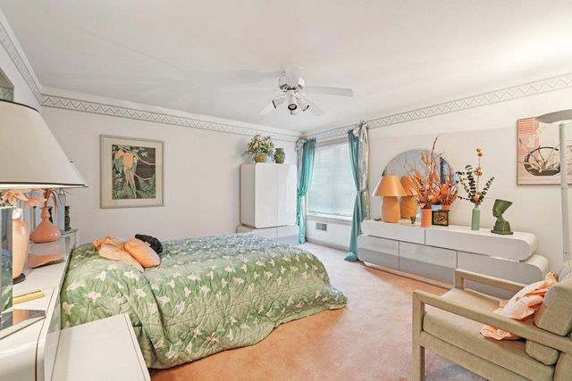 4555 Edington LANE, Brookfield, WI 53045