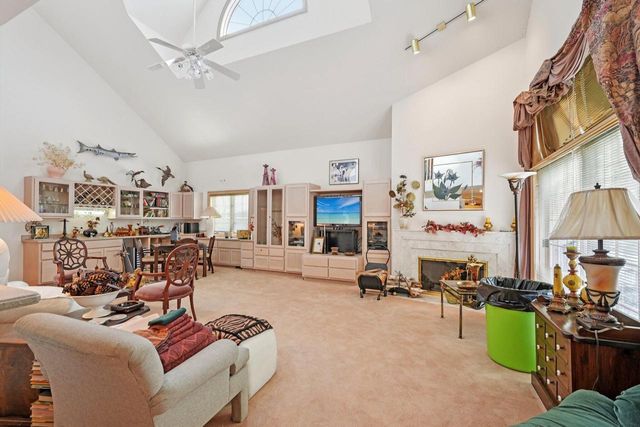 4555 Edington LANE, Brookfield, WI 53045