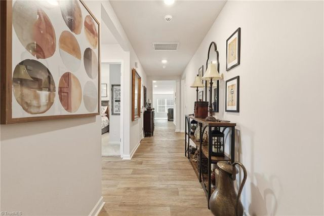 141 Emma Court, Lexington, NC 27295