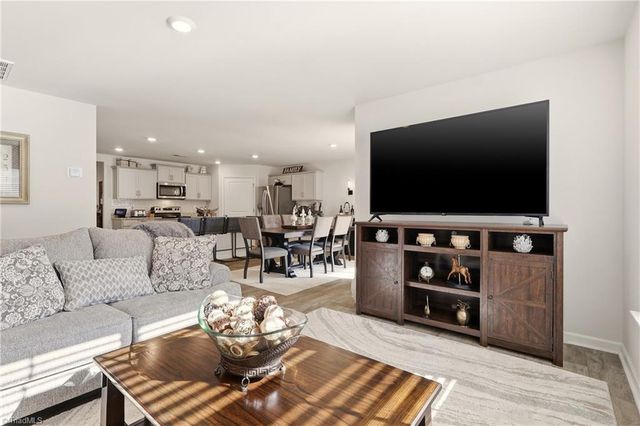 141 Emma Court, Lexington, NC 27295