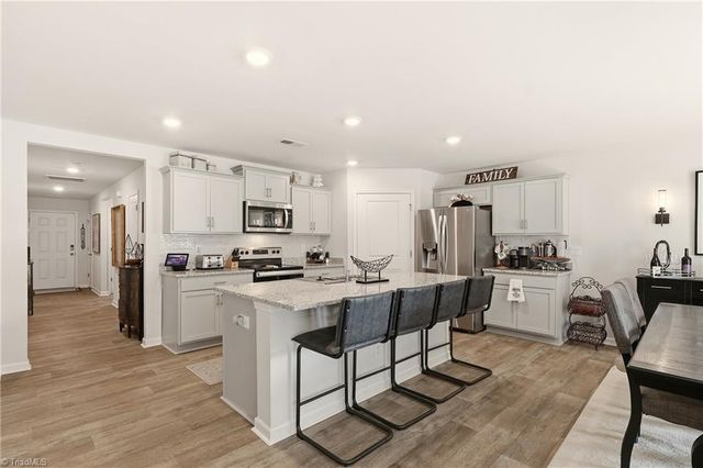 141 Emma Court, Lexington, NC 27295