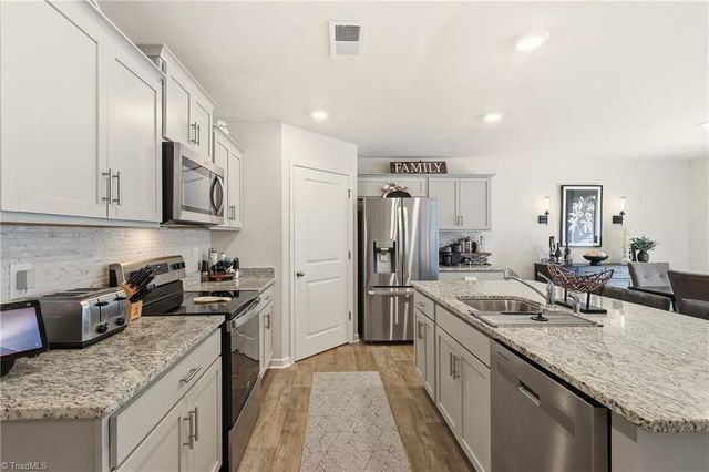 141 Emma Court, Lexington, NC 27295