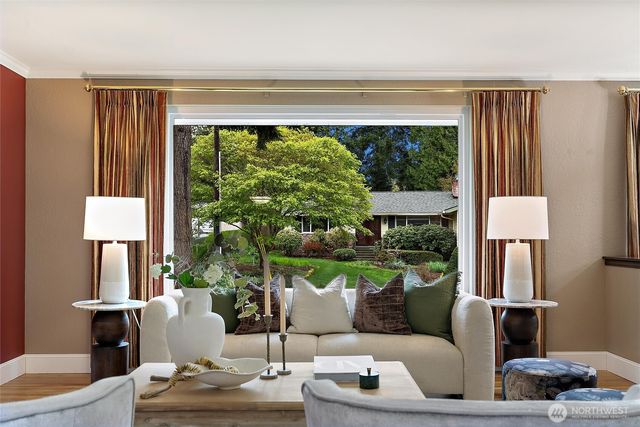 1036 146th Avenue SE, Bellevue, WA 98007