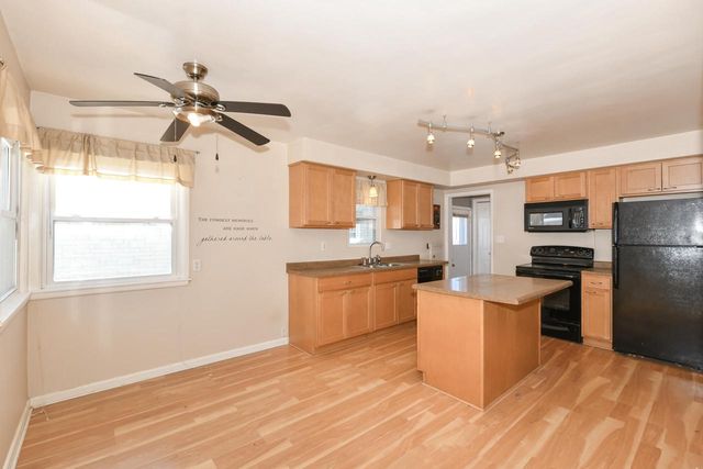 3819 S 53rd STREET, Milwaukee, WI 53220