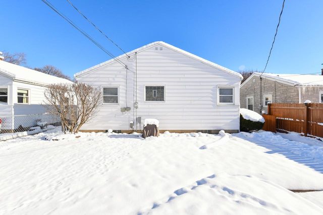 3819 S 53rd STREET, Milwaukee, WI 53220