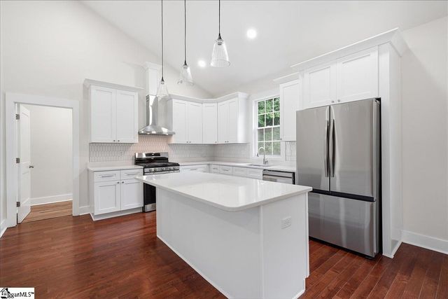 103 Perry Avenue, Simpsonville, SC 29681
