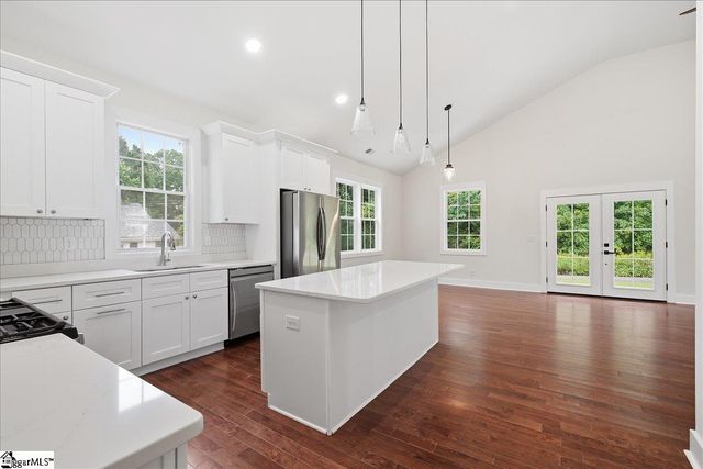 103 Perry Avenue, Simpsonville, SC 29681