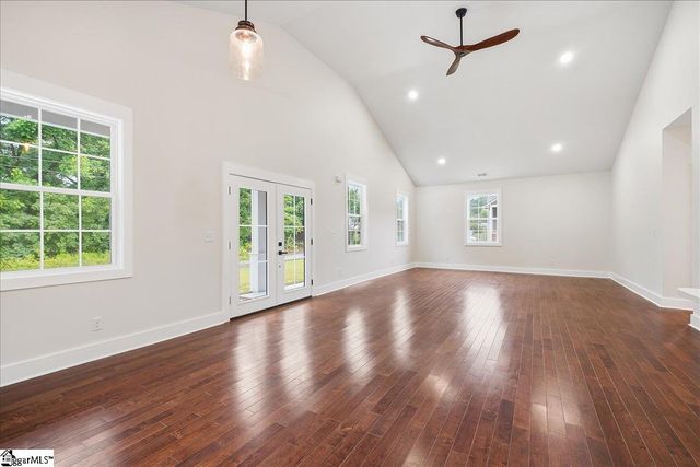 103 Perry Avenue, Simpsonville, SC 29681