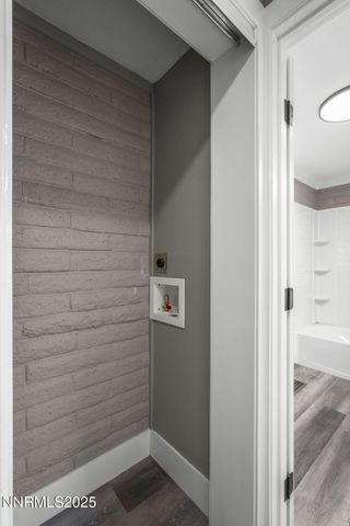 97 Prater Way, Sparks, NV 89431