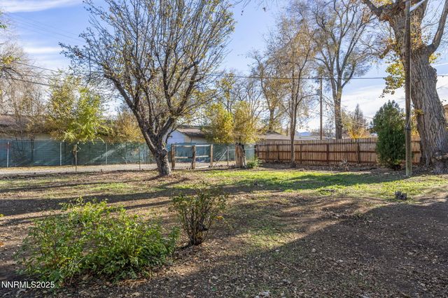 97 Prater Way, Sparks, NV 89431