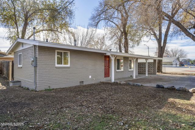 97 Prater Way, Sparks, NV 89431