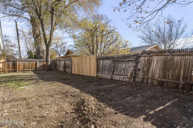 97 Prater Way, Sparks, NV 89431