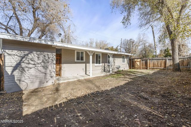 97 Prater Way, Sparks, NV 89431