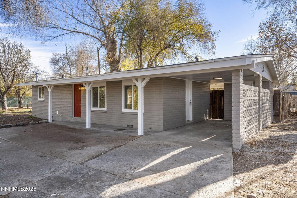 97 Prater Way, Sparks, NV 89431