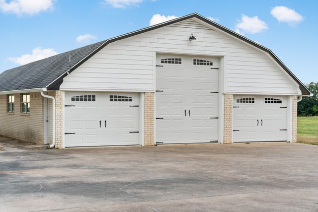 11254 Farm Road 195, Paris, TX 75462