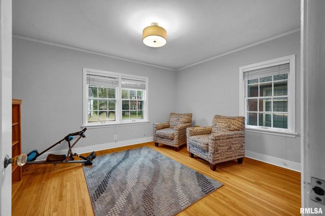 405 W FORREST HILL Avenue, Peoria, IL 61604