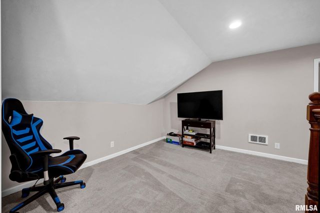 405 W FORREST HILL Avenue, Peoria, IL 61604