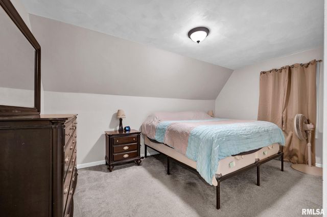 405 W FORREST HILL Avenue, Peoria, IL 61604