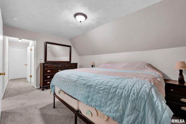 405 W FORREST HILL Avenue, Peoria, IL 61604