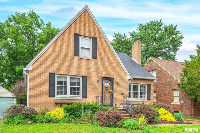 405 W FORREST HILL Avenue, Peoria, IL 61604