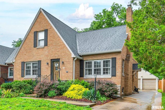 405 W FORREST HILL Avenue, Peoria, IL 61604
