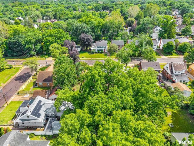 405 W FORREST HILL Avenue, Peoria, IL 61604