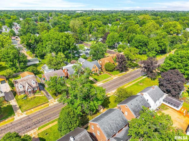405 W FORREST HILL Avenue, Peoria, IL 61604