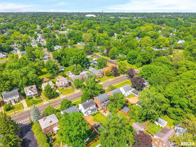 405 W FORREST HILL Avenue, Peoria, IL 61604