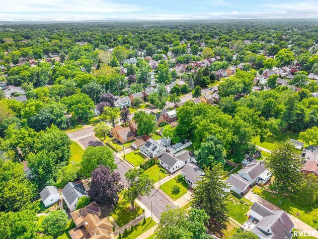 405 W FORREST HILL Avenue, Peoria, IL 61604