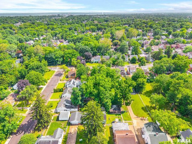 405 W FORREST HILL Avenue, Peoria, IL 61604