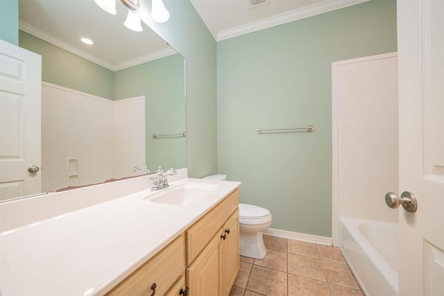 44 Oak Creek Ridge, Longview, TX 75605