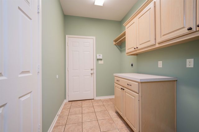 44 Oak Creek Ridge, Longview, TX 75605