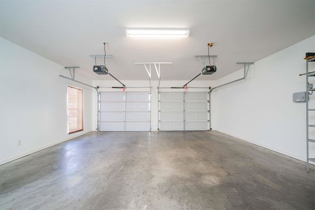 44 Oak Creek Ridge, Longview, TX 75605