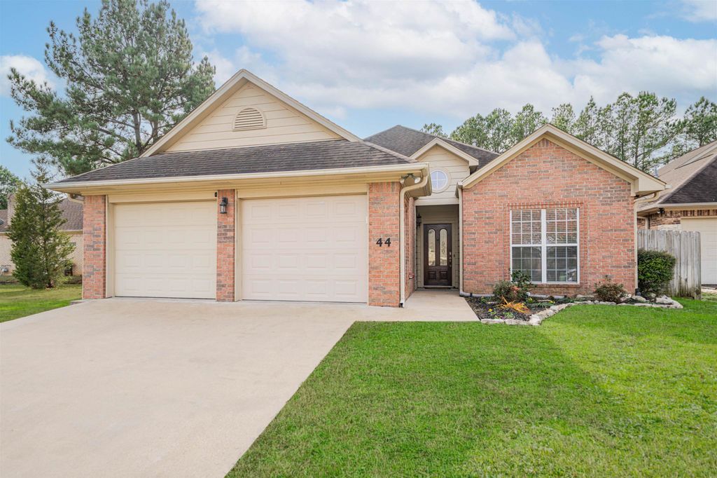 44 Oak Creek Ridge, Longview, TX 75605
