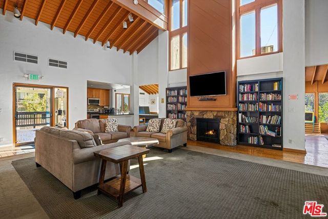 3101 Summertime Lane, Culver City, CA 90230