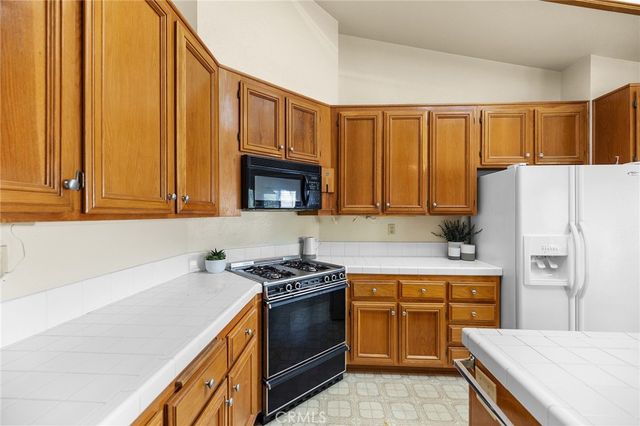 39555 Glenwood Court, Murrieta, CA 92563