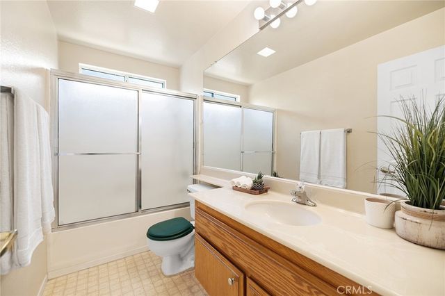 39555 Glenwood Court, Murrieta, CA 92563