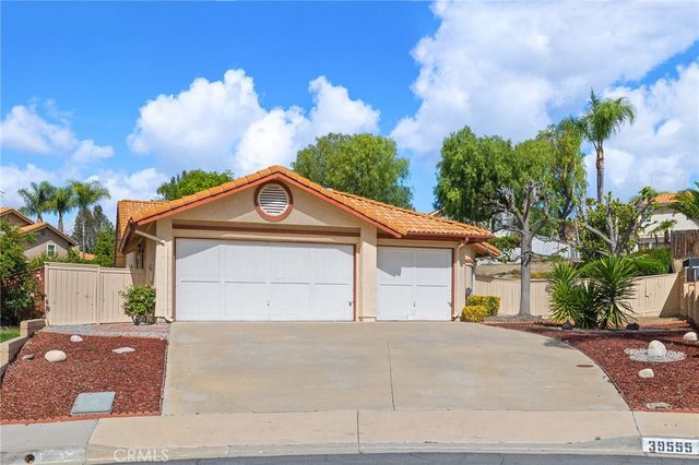 39555 Glenwood Court, Murrieta, CA 92563