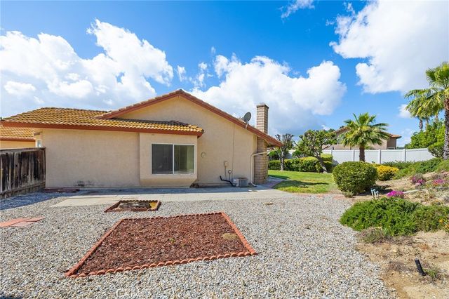 39555 Glenwood Court, Murrieta, CA 92563