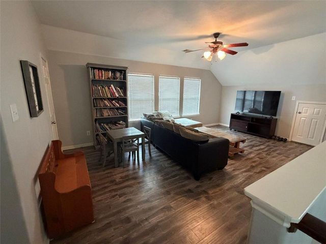 1702 Lansing Cove Drive, Fresno, TX 77545