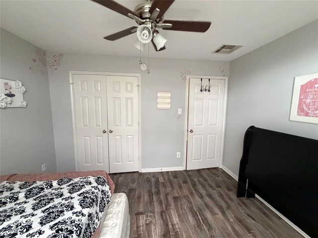 1702 Lansing Cove Drive, Fresno, TX 77545