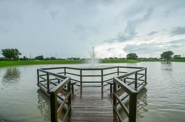 1702 Lansing Cove Drive, Fresno, TX 77545