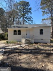 5393 BOOKER T Drive, Morrow, GA 30260