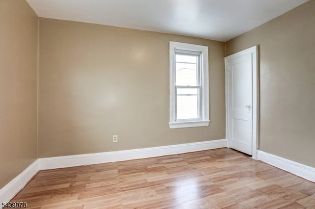 55 Garretson Ave, Bayonne City, NJ 07002