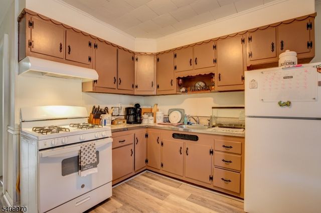 55 Garretson Ave, Bayonne City, NJ 07002