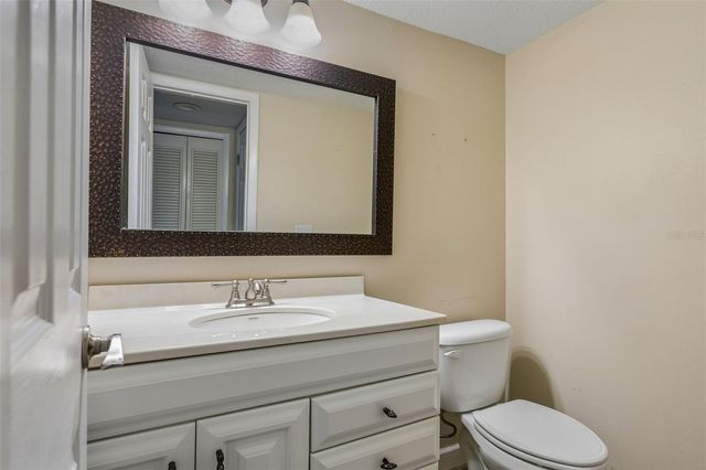 6341 TREETOP CIRCLE 6341, Temple Terrace, FL 33617
